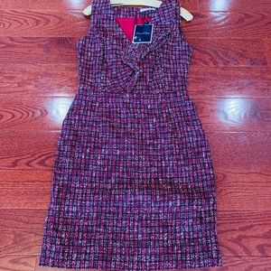 Oscar de La Renta pencil dress.